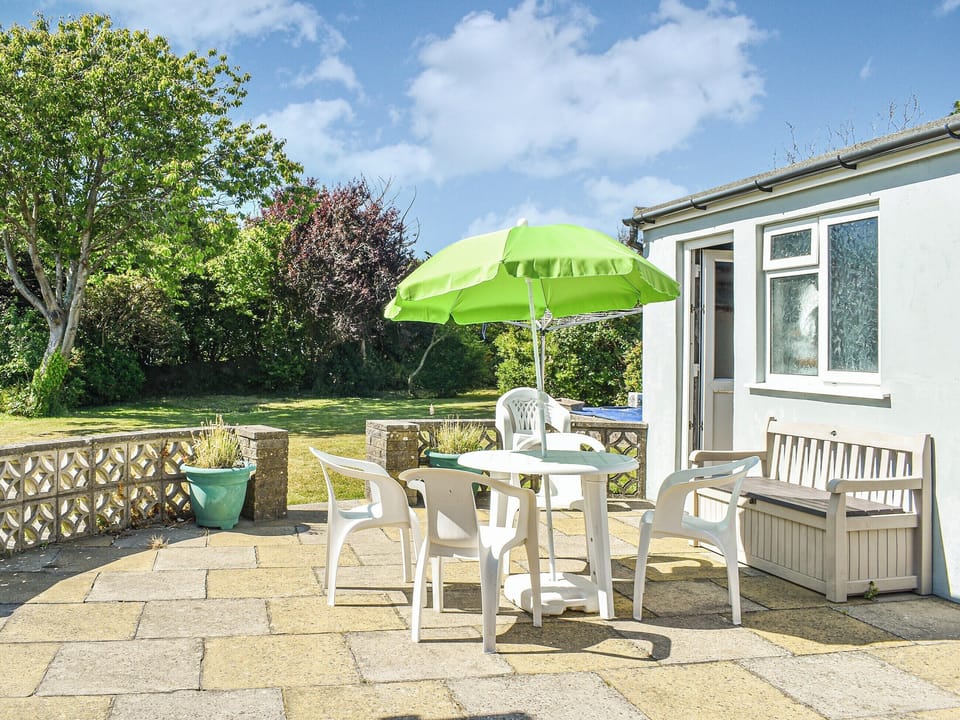 Patio | Heddfan, Nefyn, Llyn Peninsula