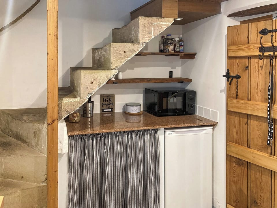 Kitchen | Gem Cottage, Longnor, Near Buxton