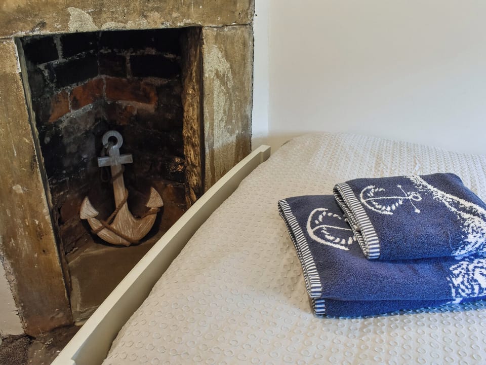 Double bedroom | Binks, Skinningrove, near Saltburn-by-the-Sea