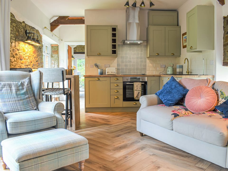 Open plan living space | Pigaway Cottage, Petrockstow