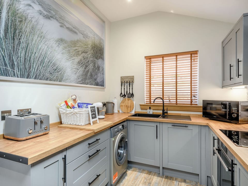 Kitchen | Appletree Lodge, Ayr