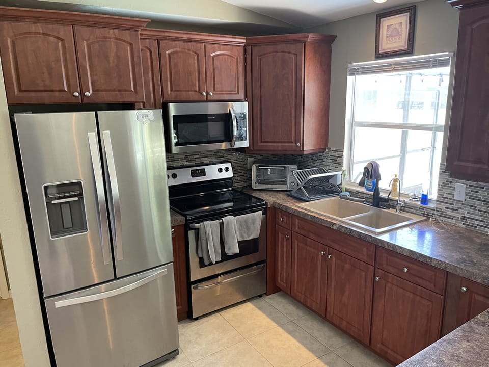 Well equipped kitchen