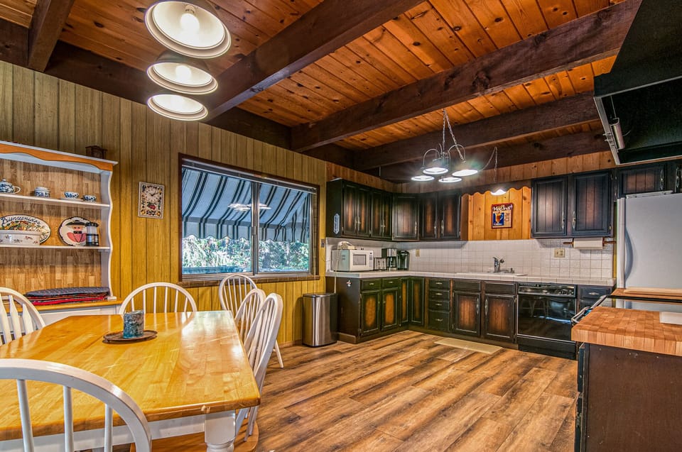 Dining + Kitchen