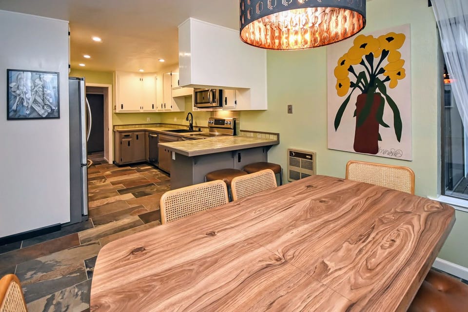 Breakfast Nook