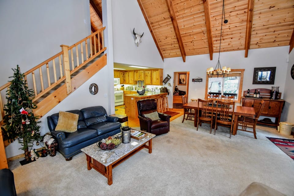LBV_06_OpenFloorPlan