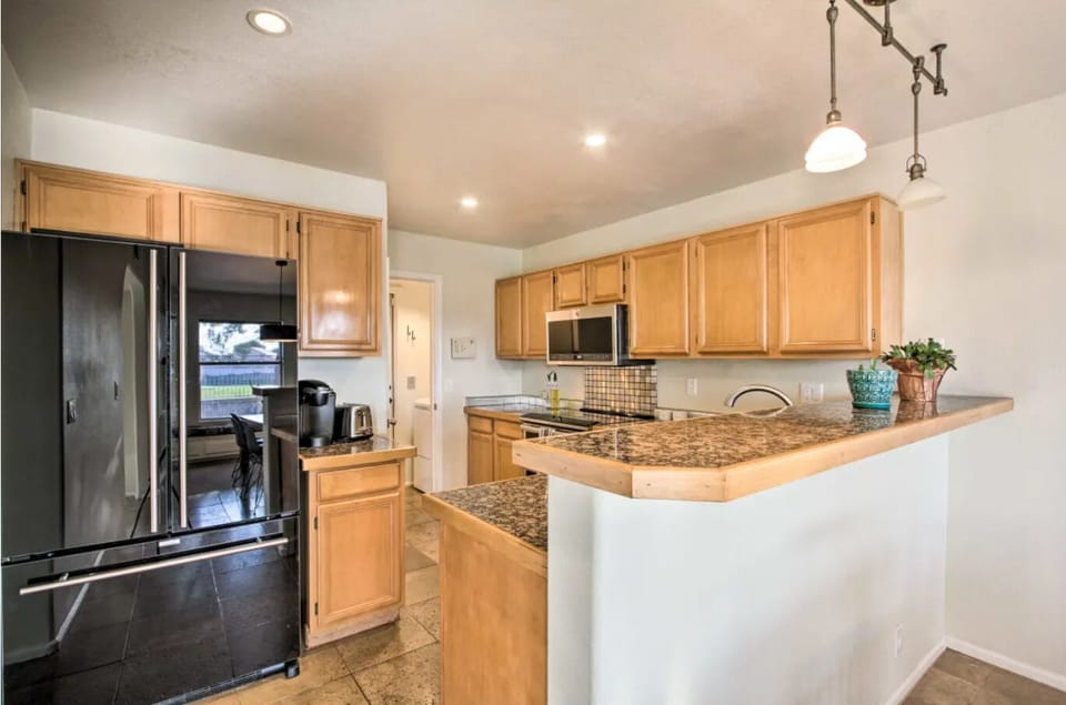 Main floor kitchen 