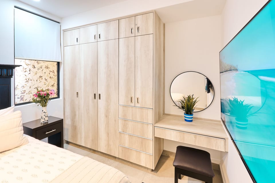 Bedroom 3 includes closet, desk, smart tv, queen size bed and wifi