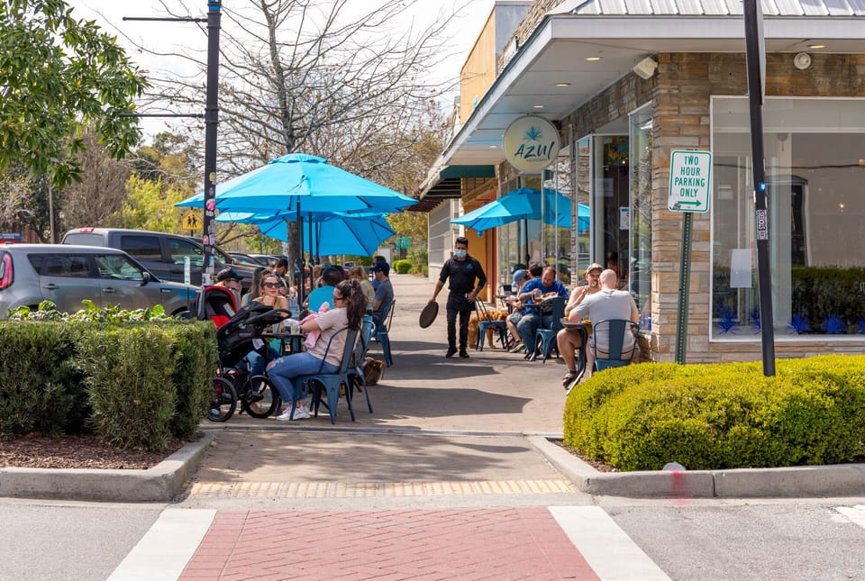 Azul has a patio, one of the MANY restaurants within a 5-min walk