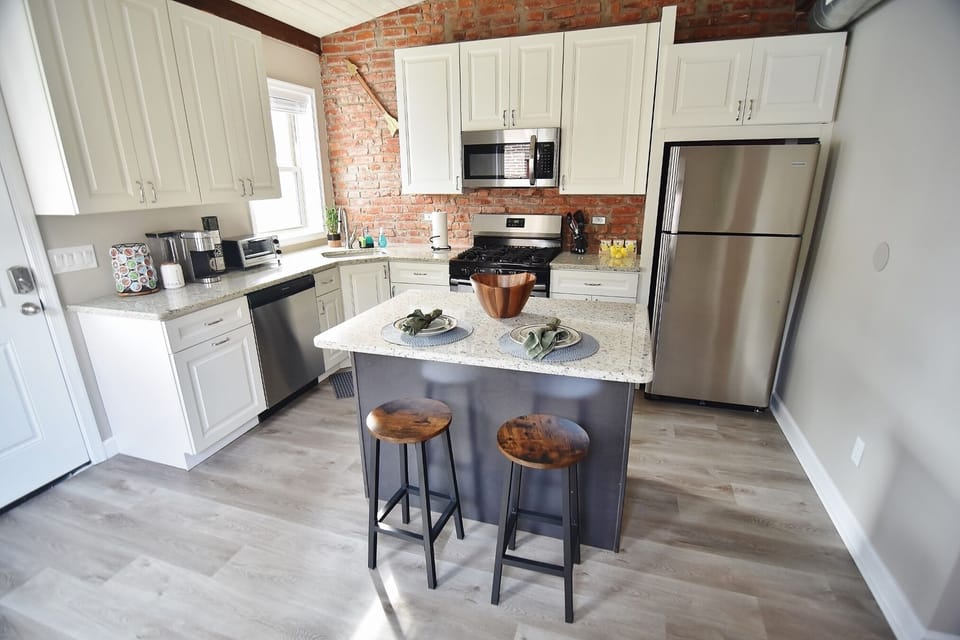 Enjoy the convenience of a fully equipped kitchen!
