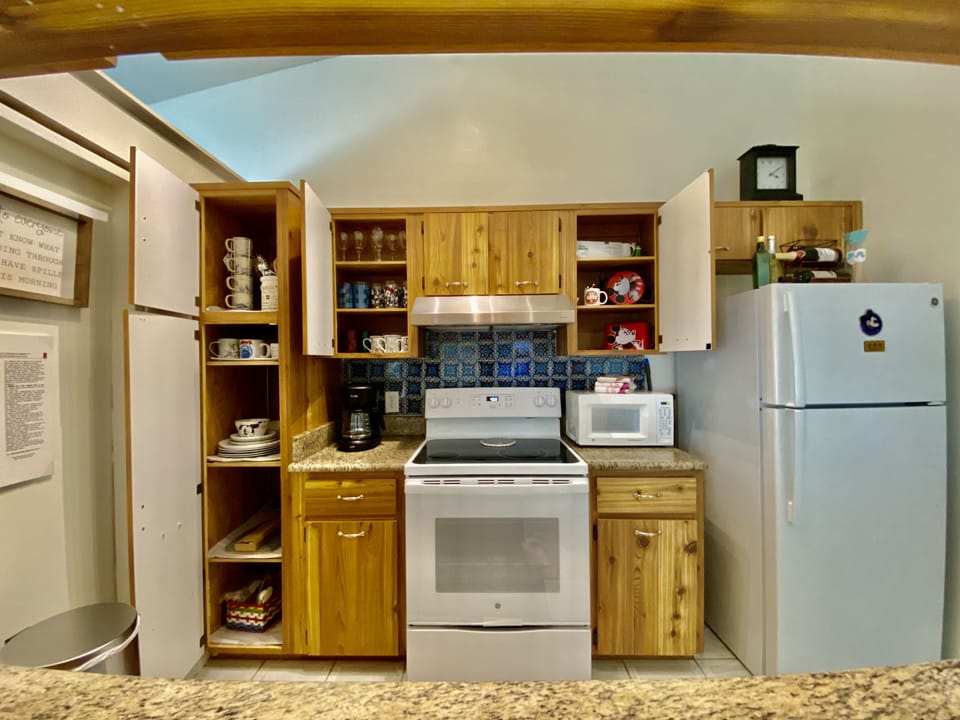Fully equipped kitchen 