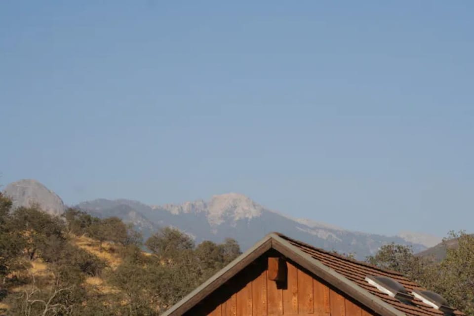 The mountain view from the cabin.