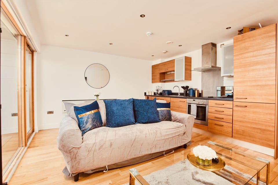 Living Room / Lounge