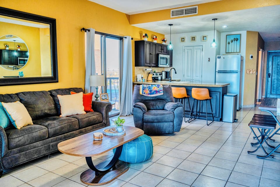 Living room & kitchen