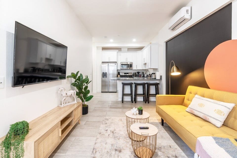Open Concept | Modern Design | Convertible Sofa - Futon | 55" Smart TV 