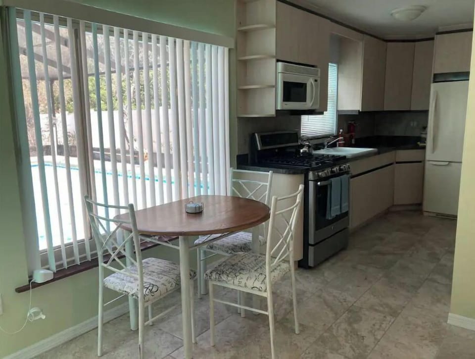 Guest house dining and kitchen
