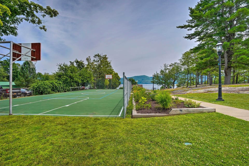 Tennis & Basketball Court