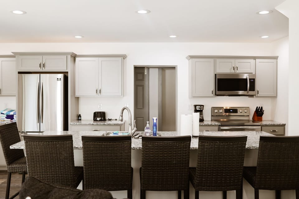 Bar area for dining 