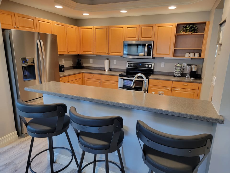 Bar area into the Kitchen - Double Oven and all NEW appliances 2022