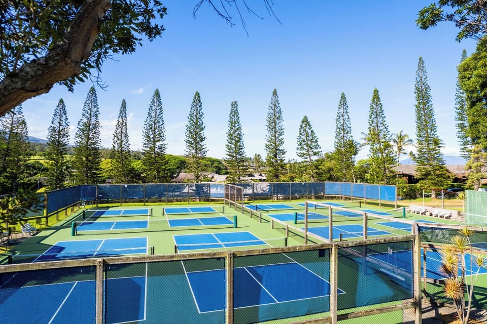 Whether you’re a seasoned pro or a beginner, Kapalua Golf Villas’ pickleball courts are a great place to play and stay active. The stunning backdrop makes every rally special.