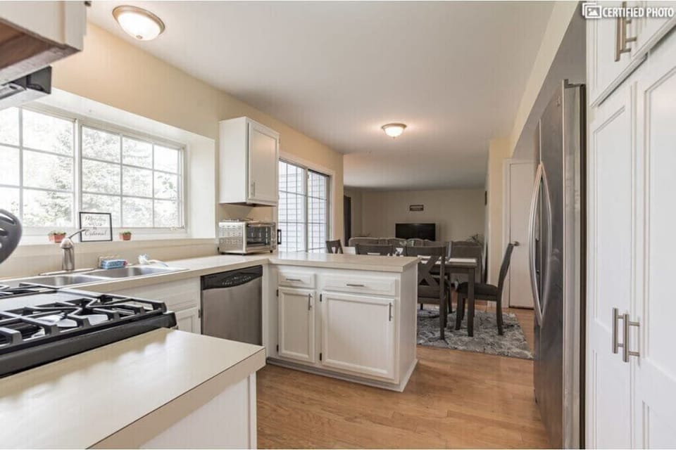 Multi-function air fryer & Kehrig coffee maker.