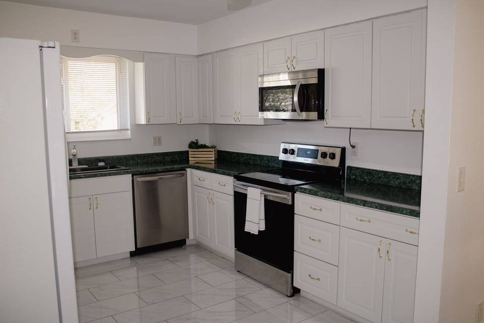 Spacious kitchen to be able to cook during your stay.