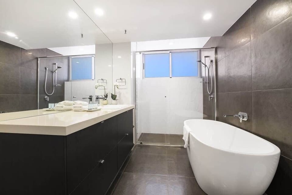 Main Bathroom