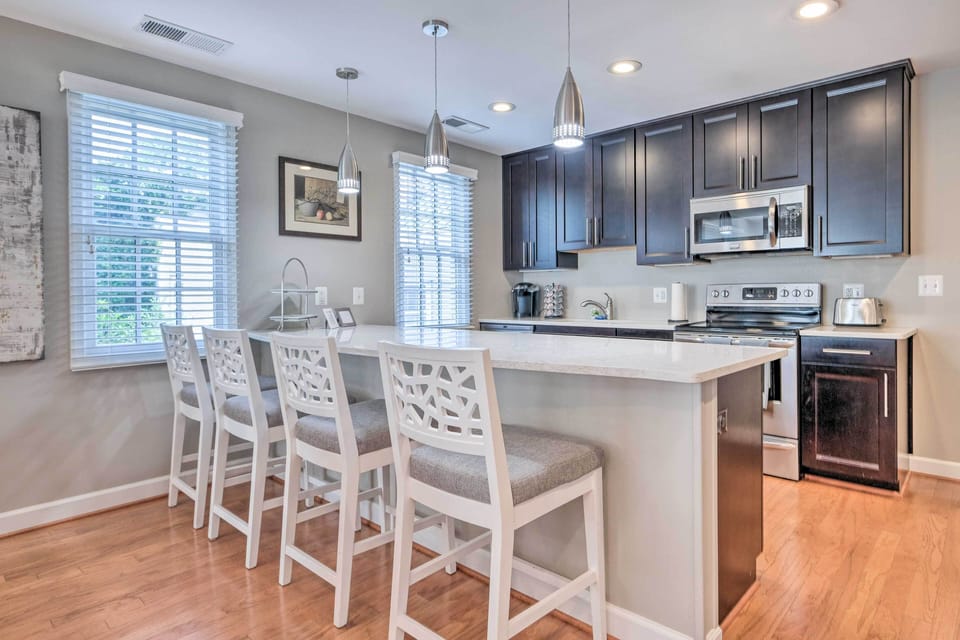 Kitchen | Cooking Basics | Dishware & Flatware