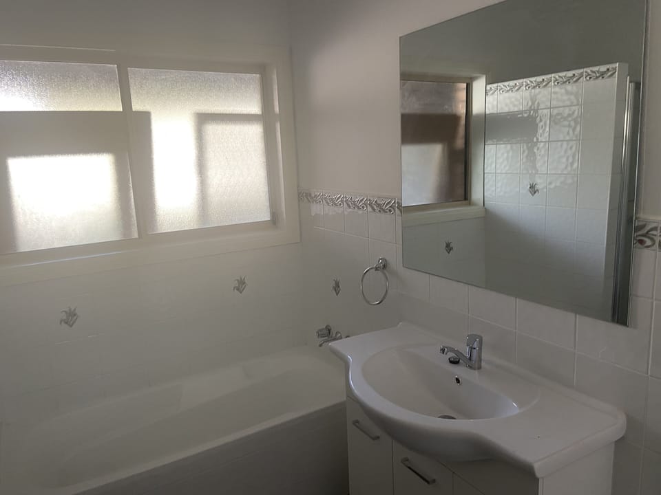 Ensuite bathtub