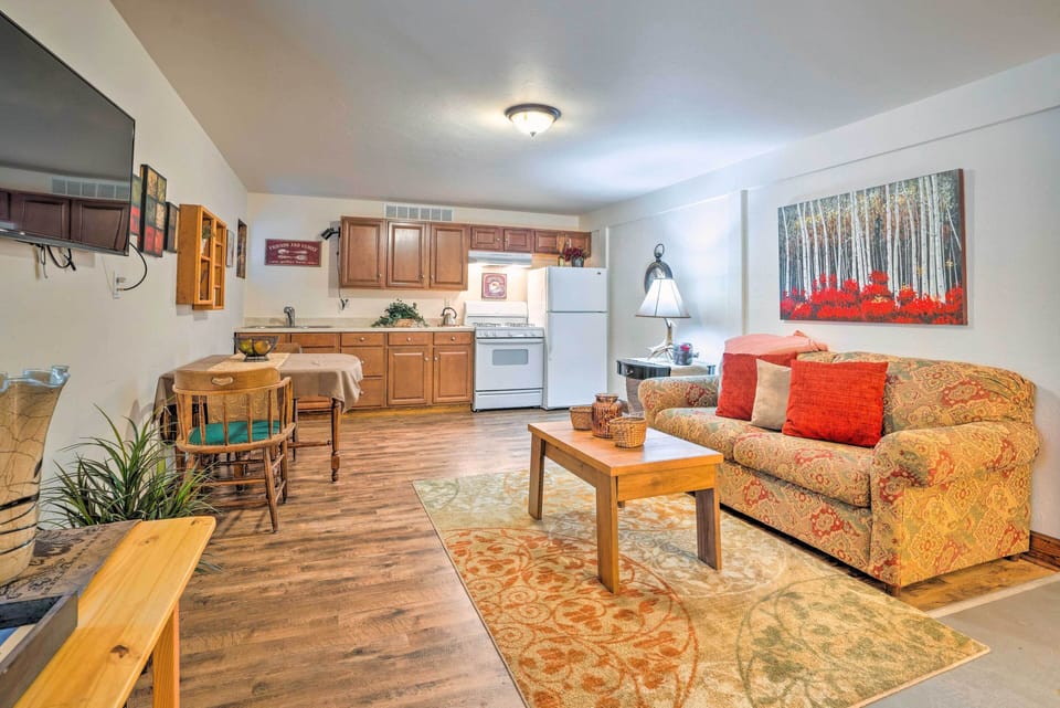 Guest Home | Living Room & Kitchenette | Smart TVs