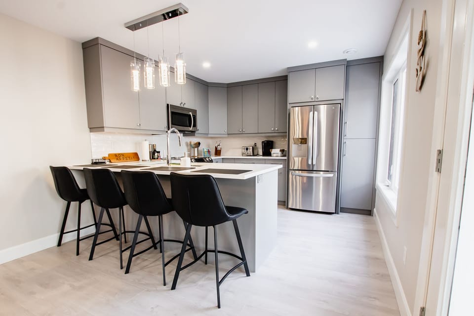 Second kitchen (basement). Fully stocked.