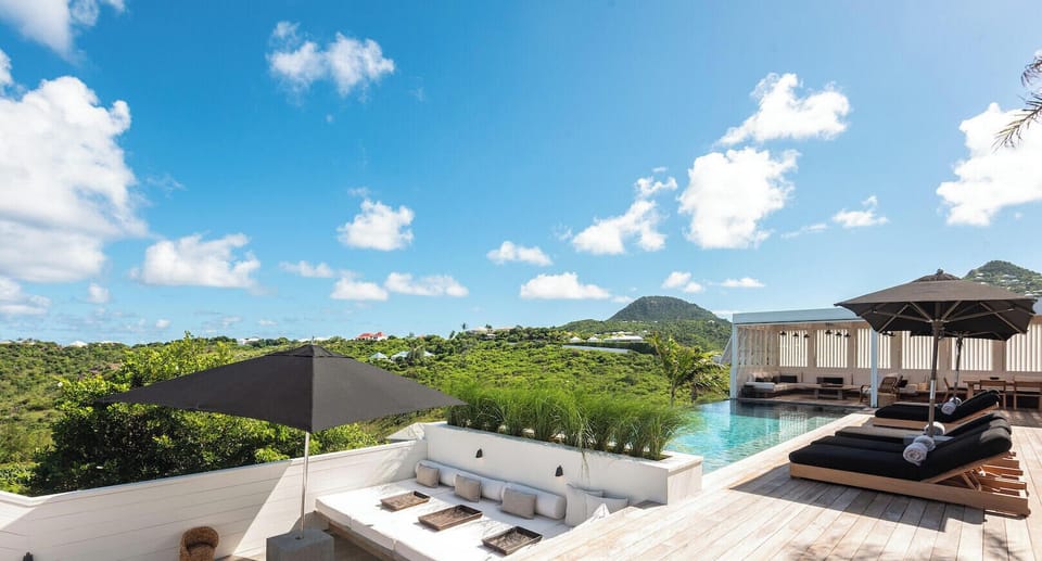 Outdoor Lounge