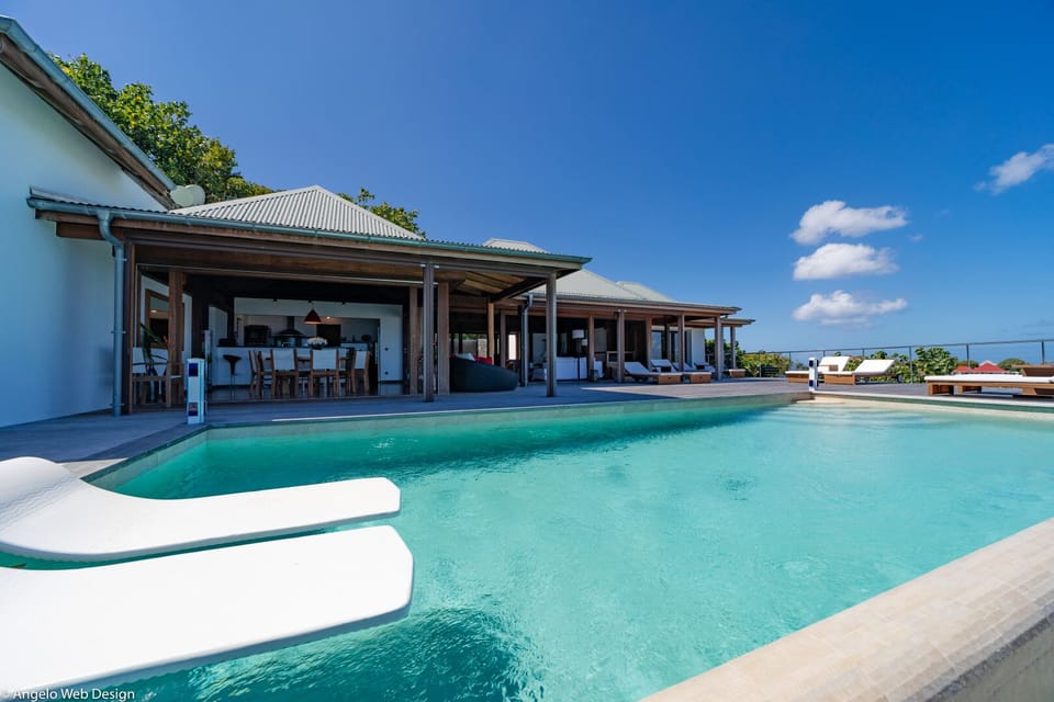 Pool & Terrace