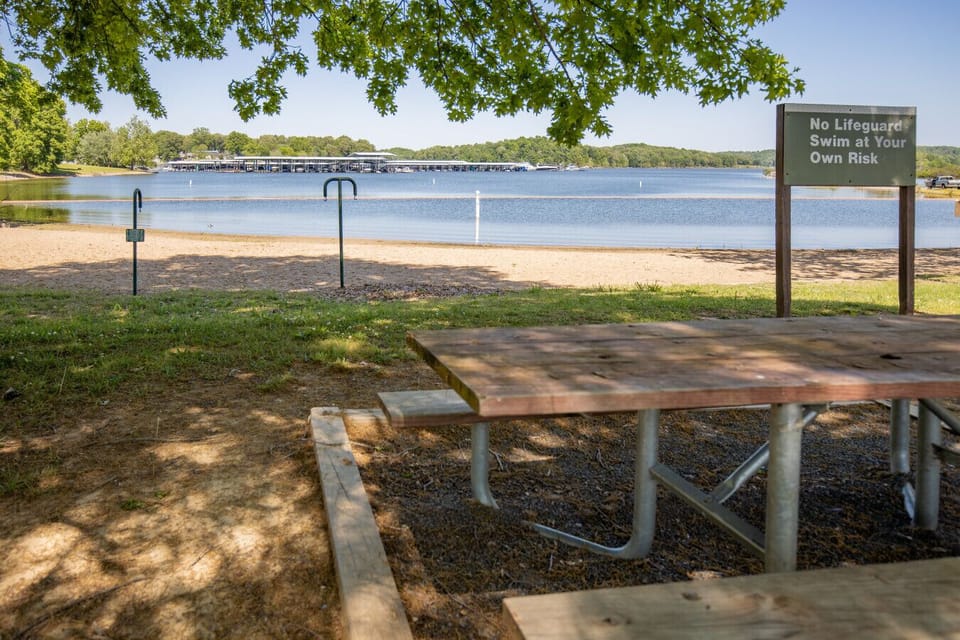 Park and lake access which is walking distance