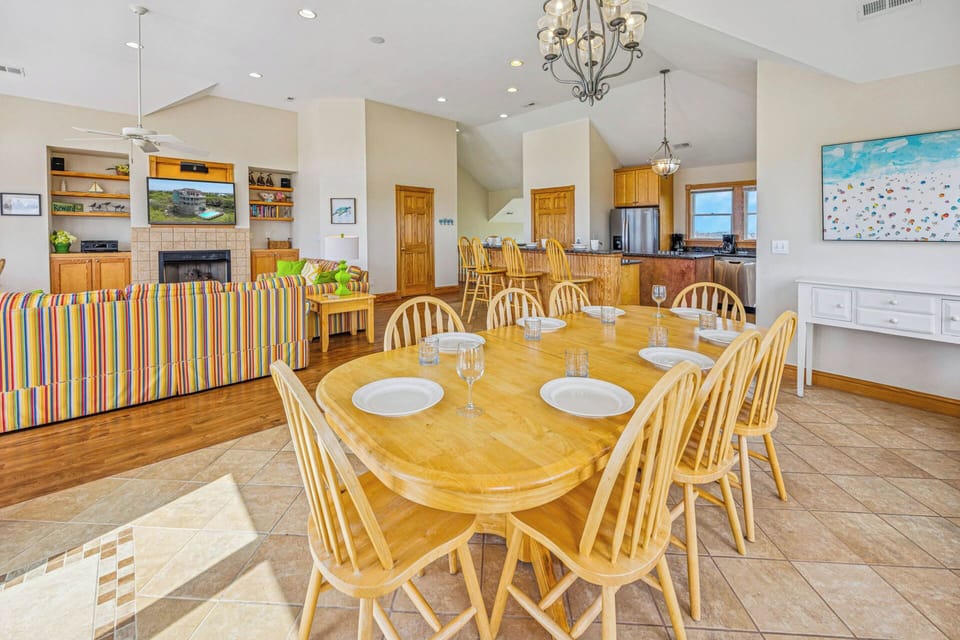 Surf or Sound Realty - 1032 - Sparrow's Treehouse - Dining Area -3