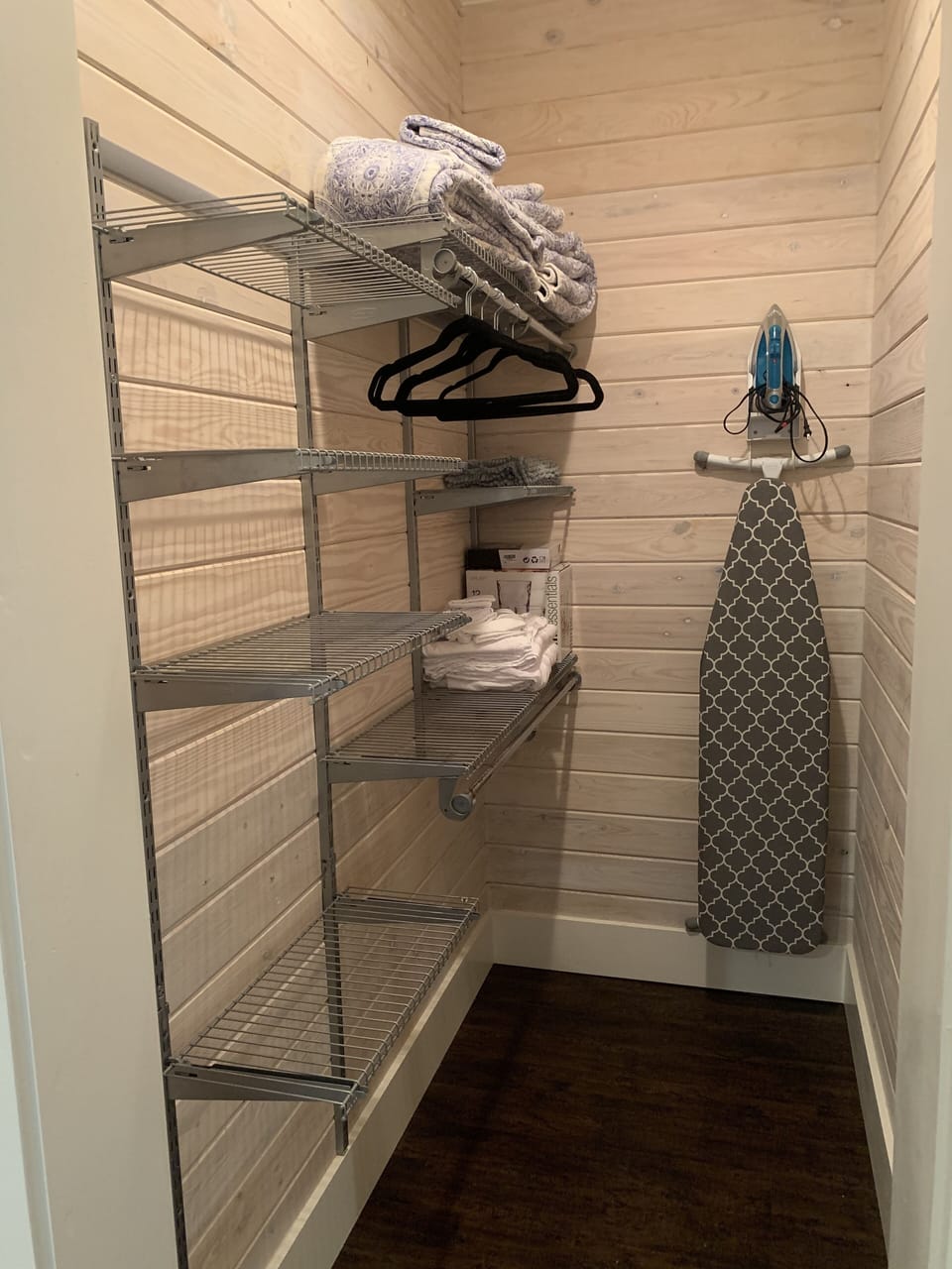 Bedroom #4 walkin closet 