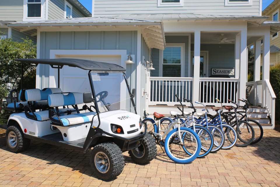 6-Seater Golf Cart and adult bikes available for guests to use