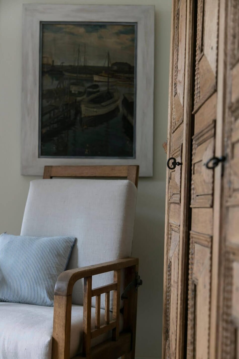 Dining room detail