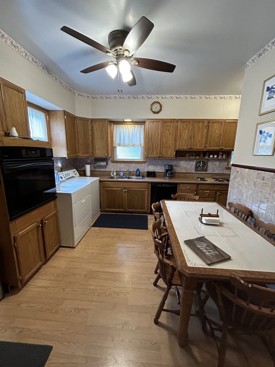 Kitchen with washer/dryer