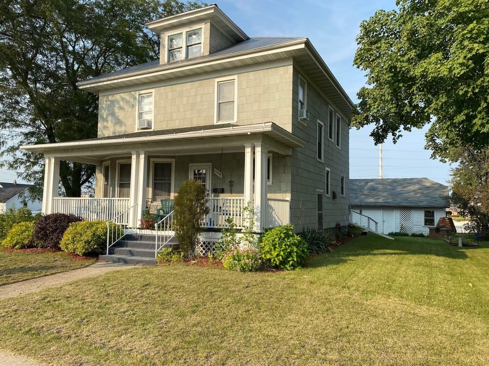 Front exterior 