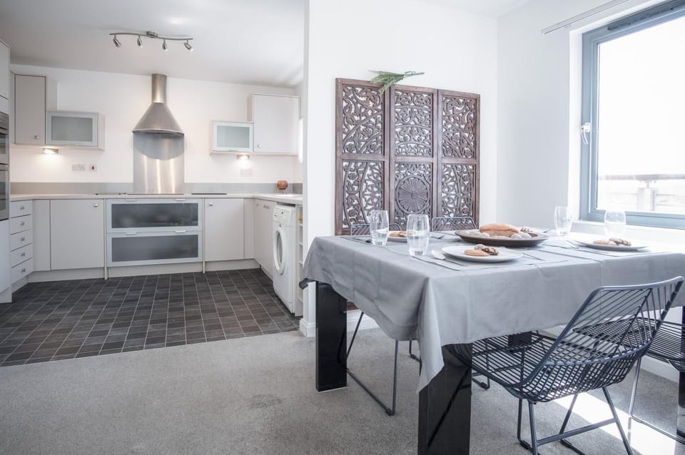 Maritime Quarter  - 2 Bedroom Apartment - SA1 Beach Front (Fisherman's Way) (1810)