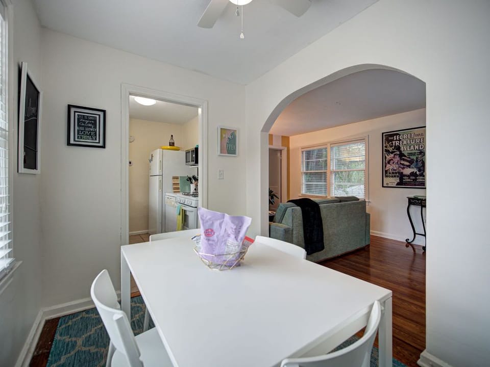 Dining table/area.