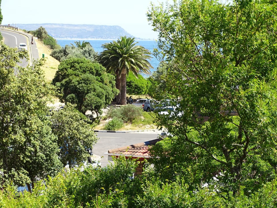 Foot of Chapman's Peak Drive and glimpse of the beach and sea