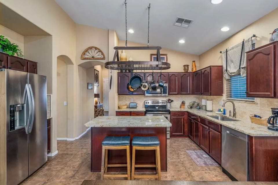 Kitchen Island for quick buffet meals