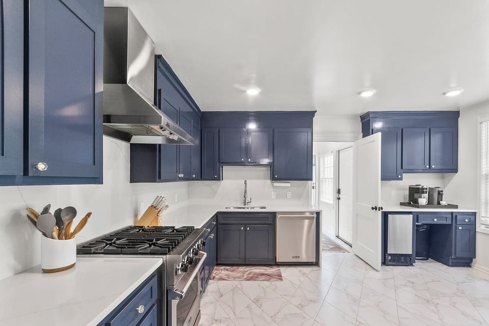 Kitchen with Viking Appliances