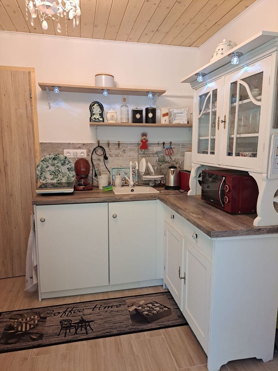 Building, Cabinetry, Wood, Interior Design, House, Floor, Flooring, Door, Material Property, Hardwood