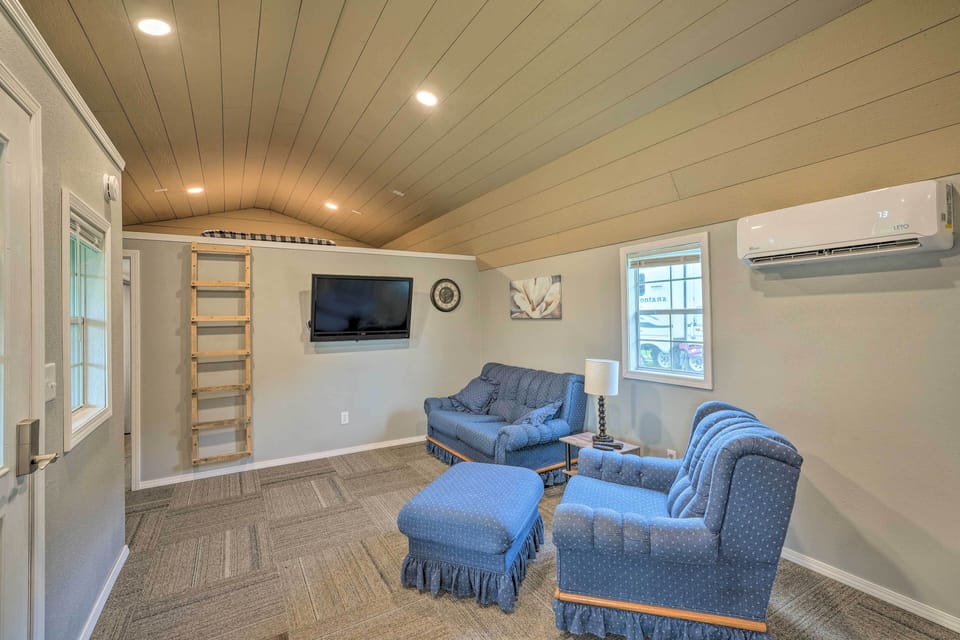 Montezuma Vacation Rental | 1BR | 1BA | 2 Steps Required | 1,568 Sq Ft