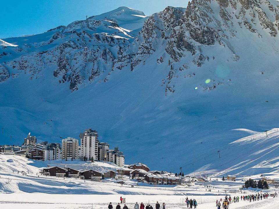 Snow and ski sports