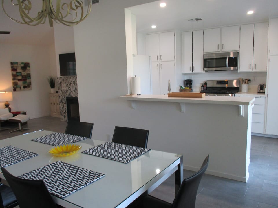 Dining Area to Kitchen