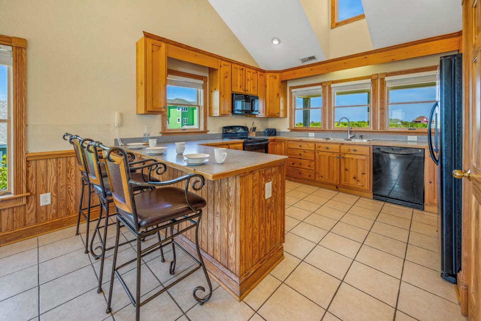 Surf or Sound Realty - 1027 - The Kinnakeet Retreat - Kitchen -2