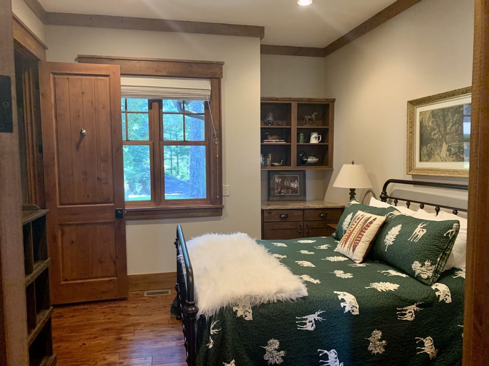 Second bedroom 